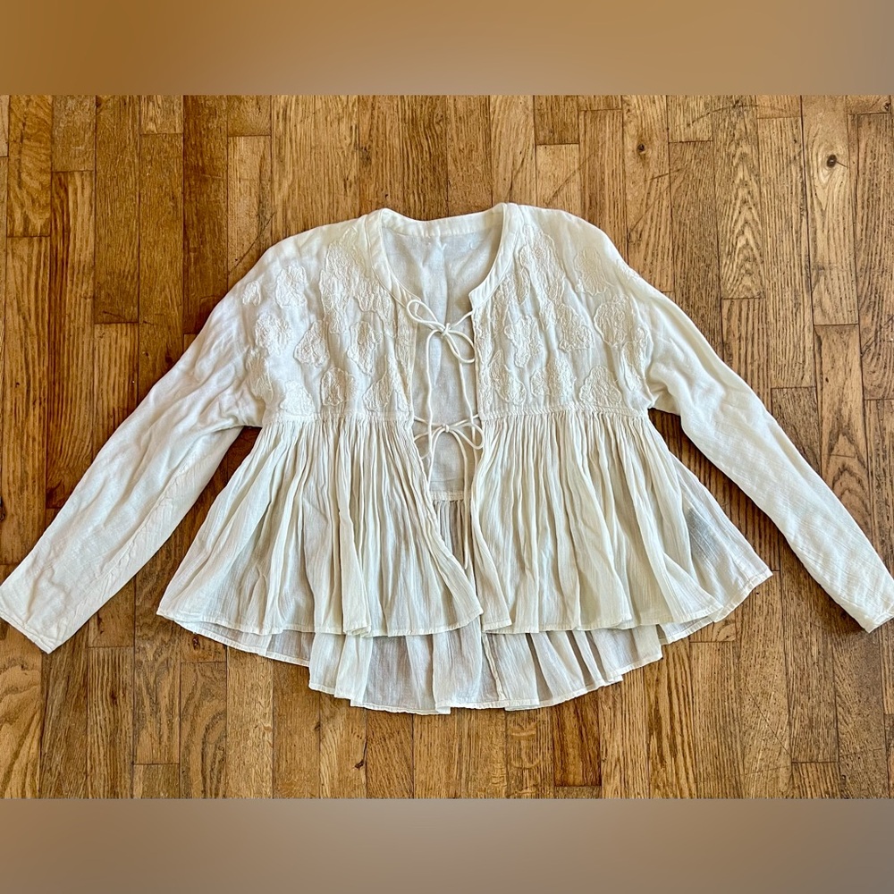 Elegant Cream Women's Blouse with Tie Detail
